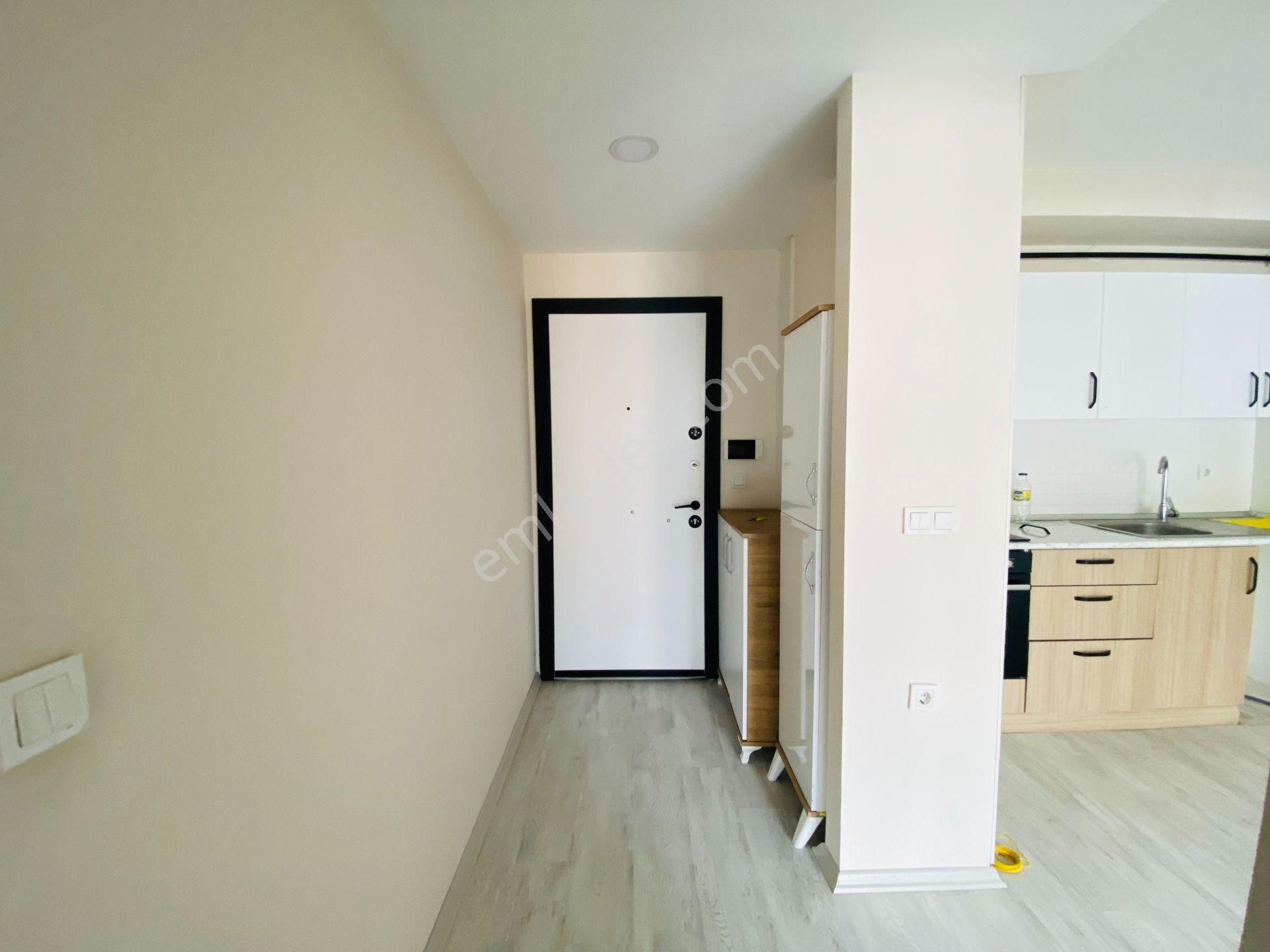 Güven'den Yıldızkentte Caddeye,servslere Yakın Kiralık 1+1 Daire - Görsel 17