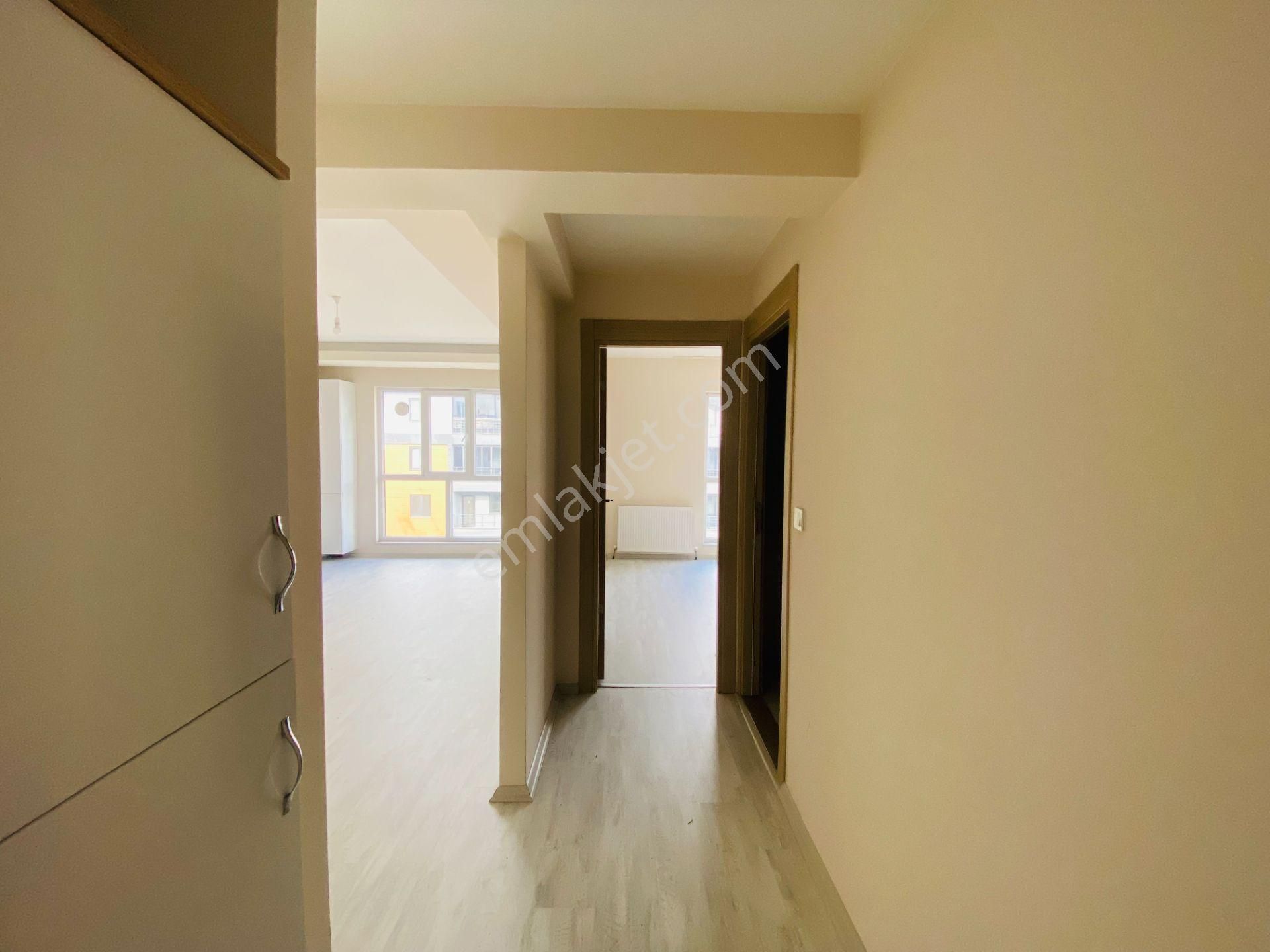 Güven'den Yıldızkentte Caddeye,servslere Yakın Kiralık 1+1 Daire - Görsel 19