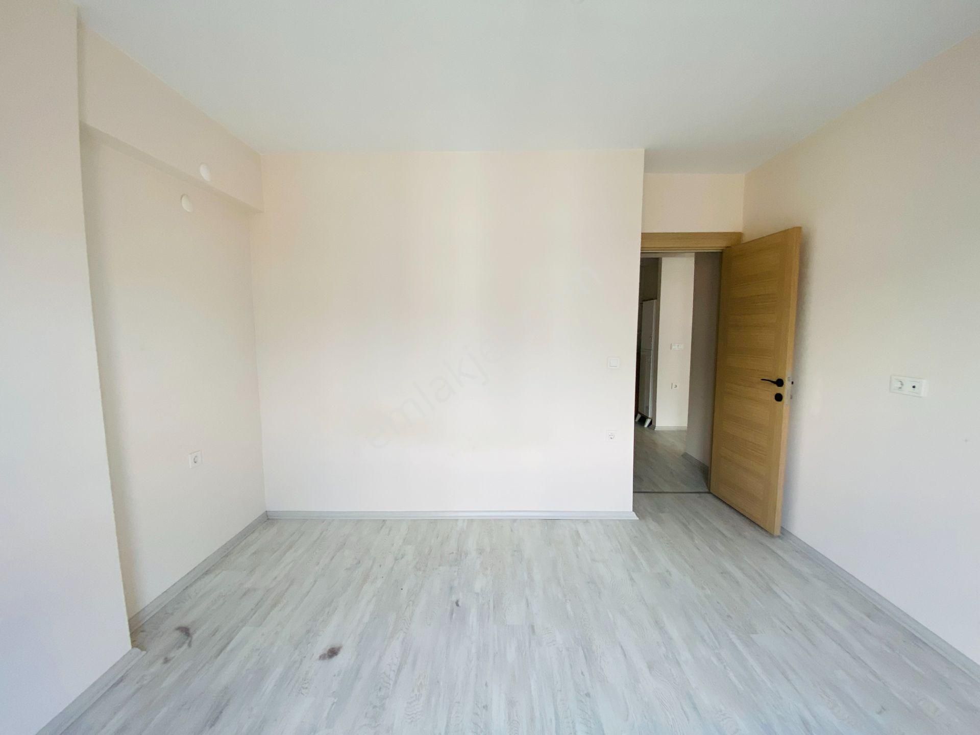 Güven'den Yıldızkentte Caddeye,servslere Yakın Kiralık 1+1 Daire - Görsel 12