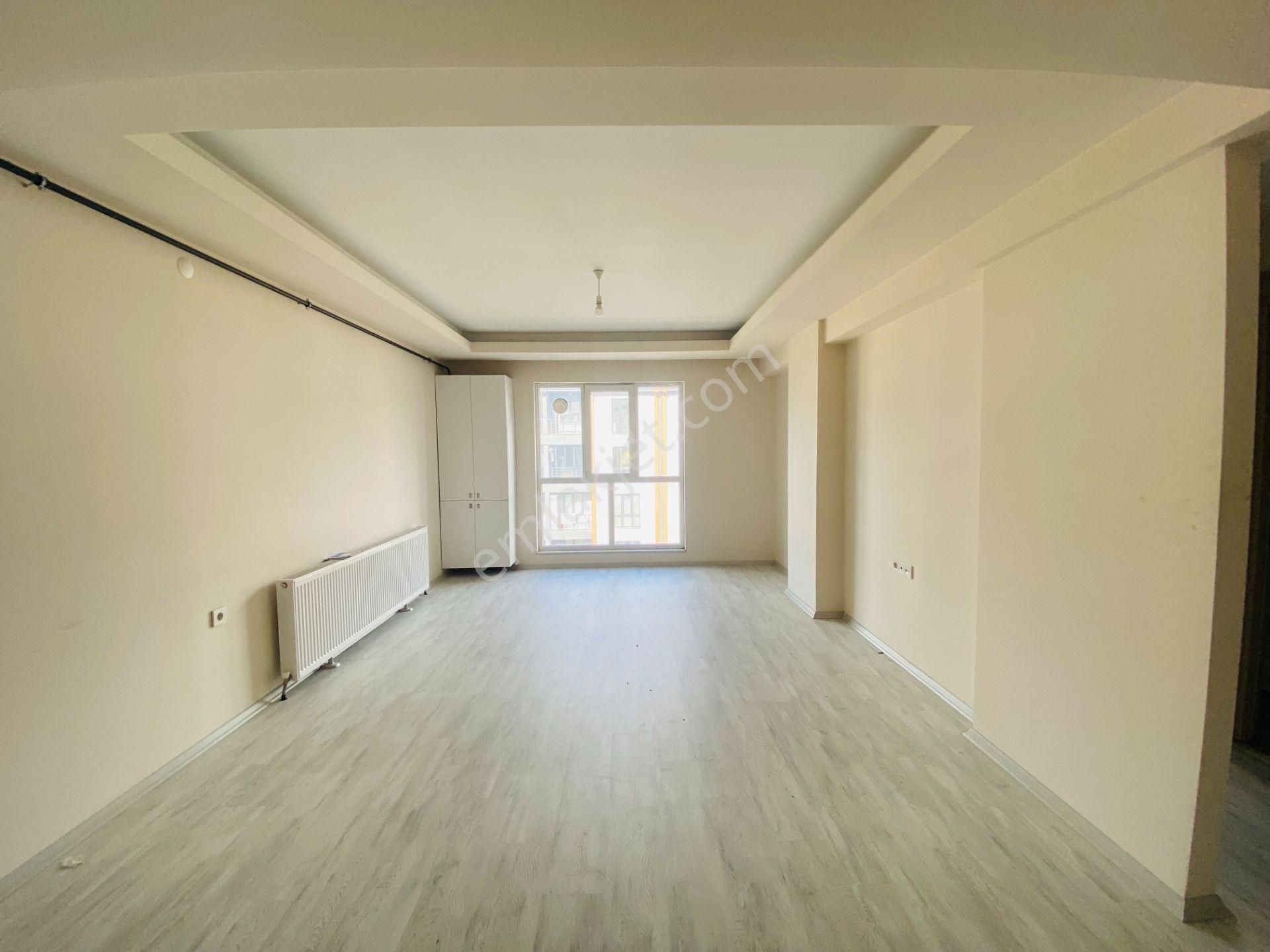 Güven'den Yıldızkentte Caddeye,servslere Yakın Kiralık 1+1 Daire - Görsel 2