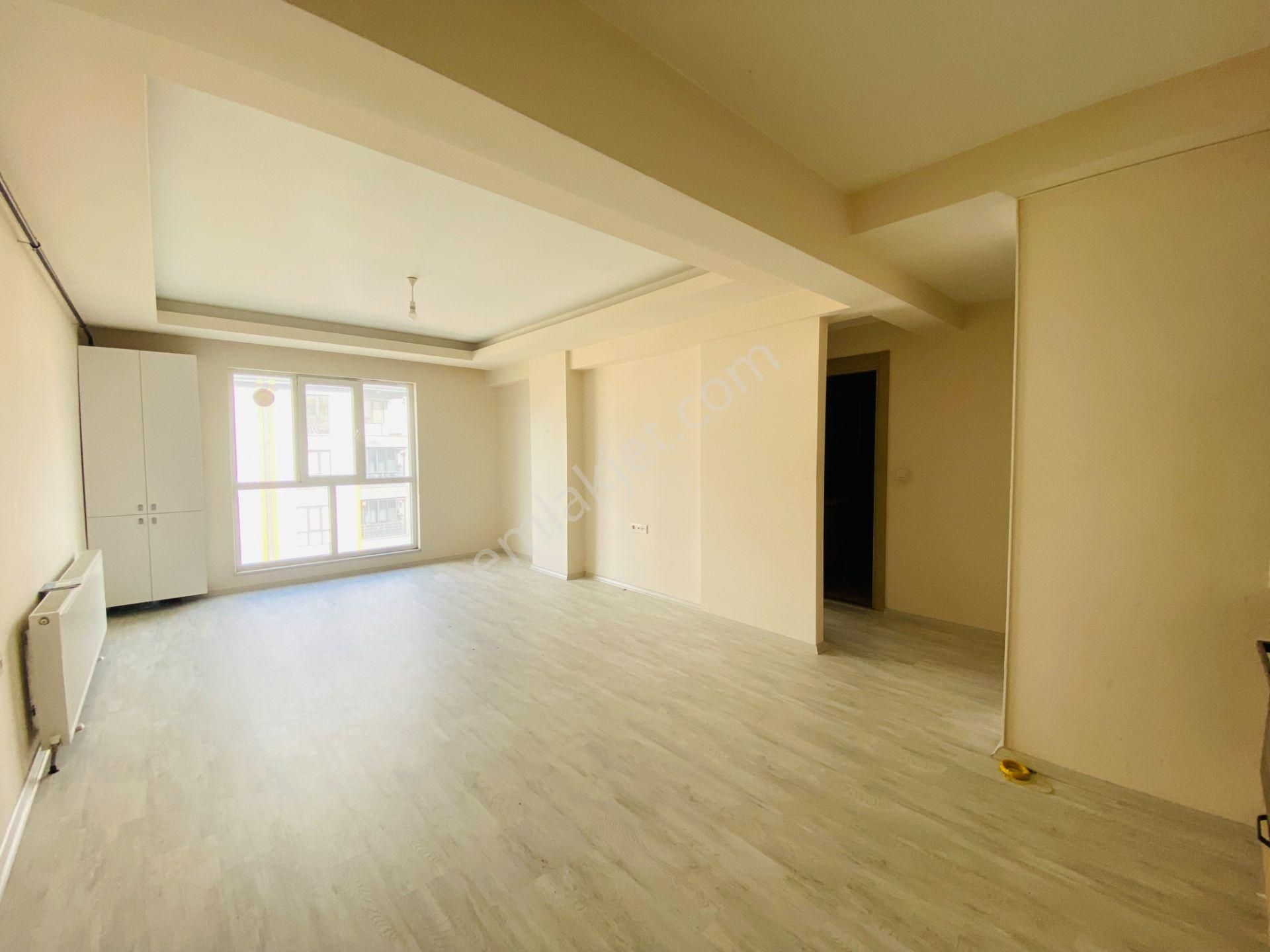 Güven'den Yıldızkentte Caddeye,servslere Yakın Kiralık 1+1 Daire - Görsel 3