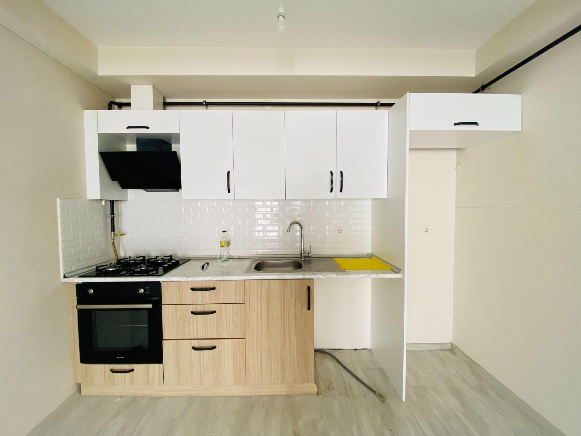 Güven'den Yıldızkentte Caddeye,servslere Yakın Kiralık 1+1 Daire - Görsel 7