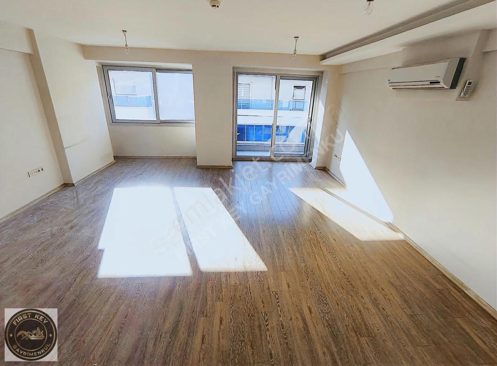 Gümüş Plaza Metroda Kiralık 1+0 Ofis - Görsel 8