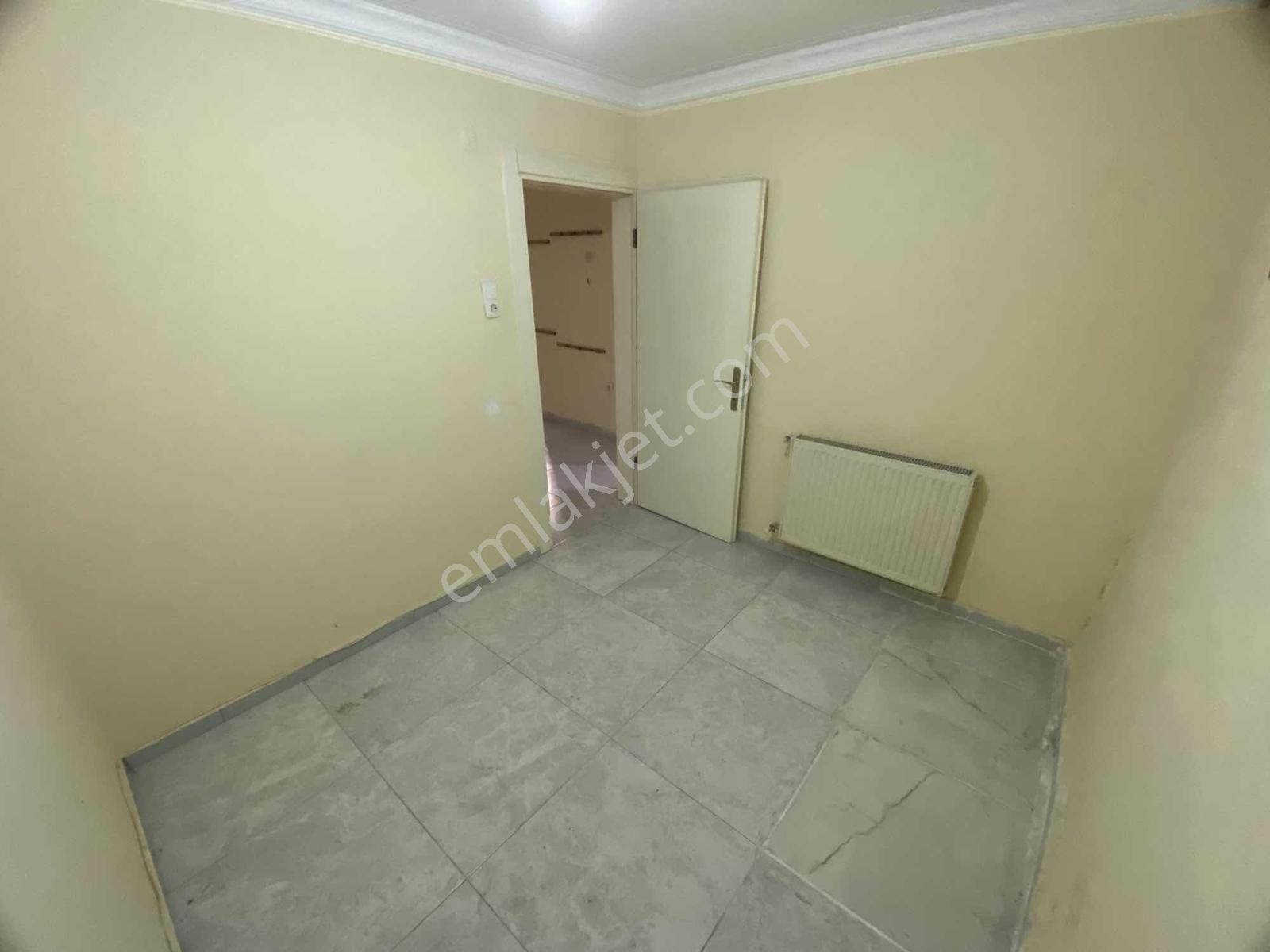 Üçyol Metro Yakını 3+1 Geniş Merkezi Konumda Satılık Daire ! - Görsel 8