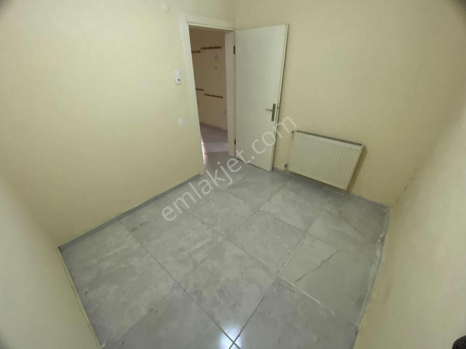 Üçyol Metro Yakını 3+1 Geniş Merkezi Konumda Satılık Daire ! - Görsel 7