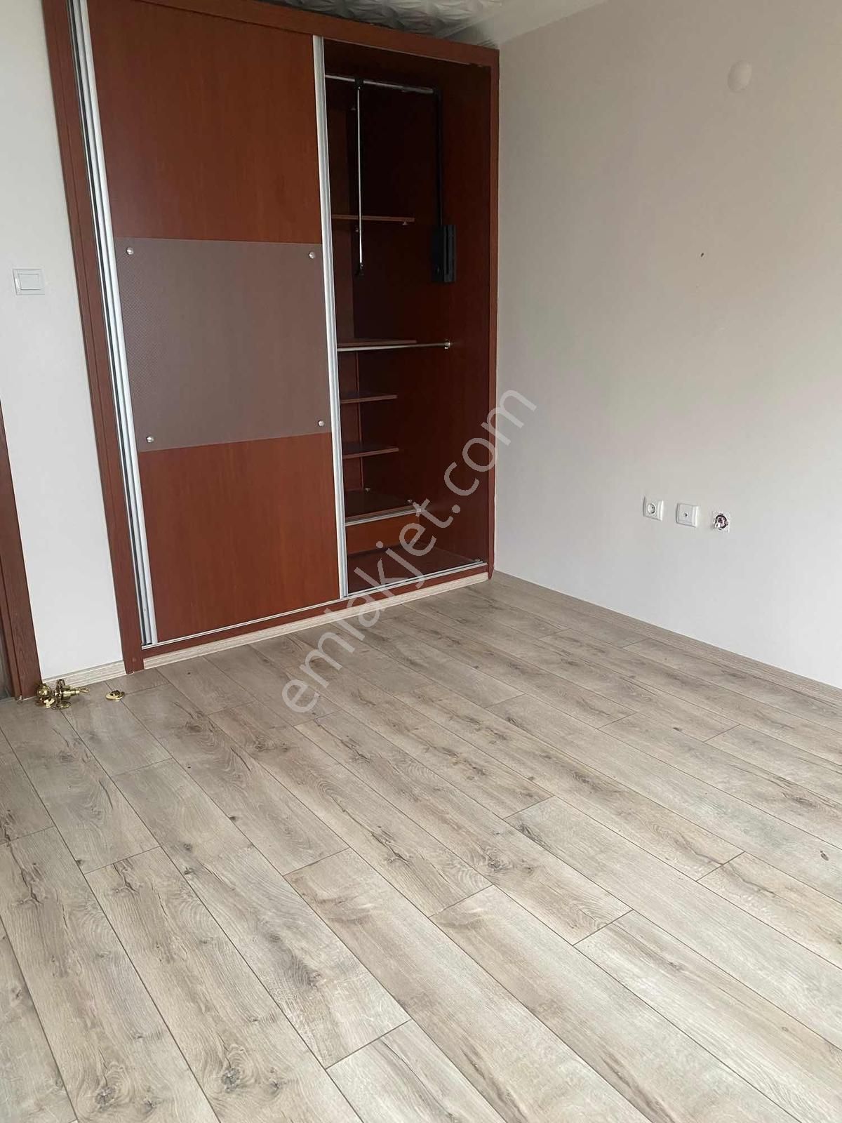 Yalova Merkez Kadıköy Çevrekent Sitesi 4+1tripleks Villa - Görsel 29