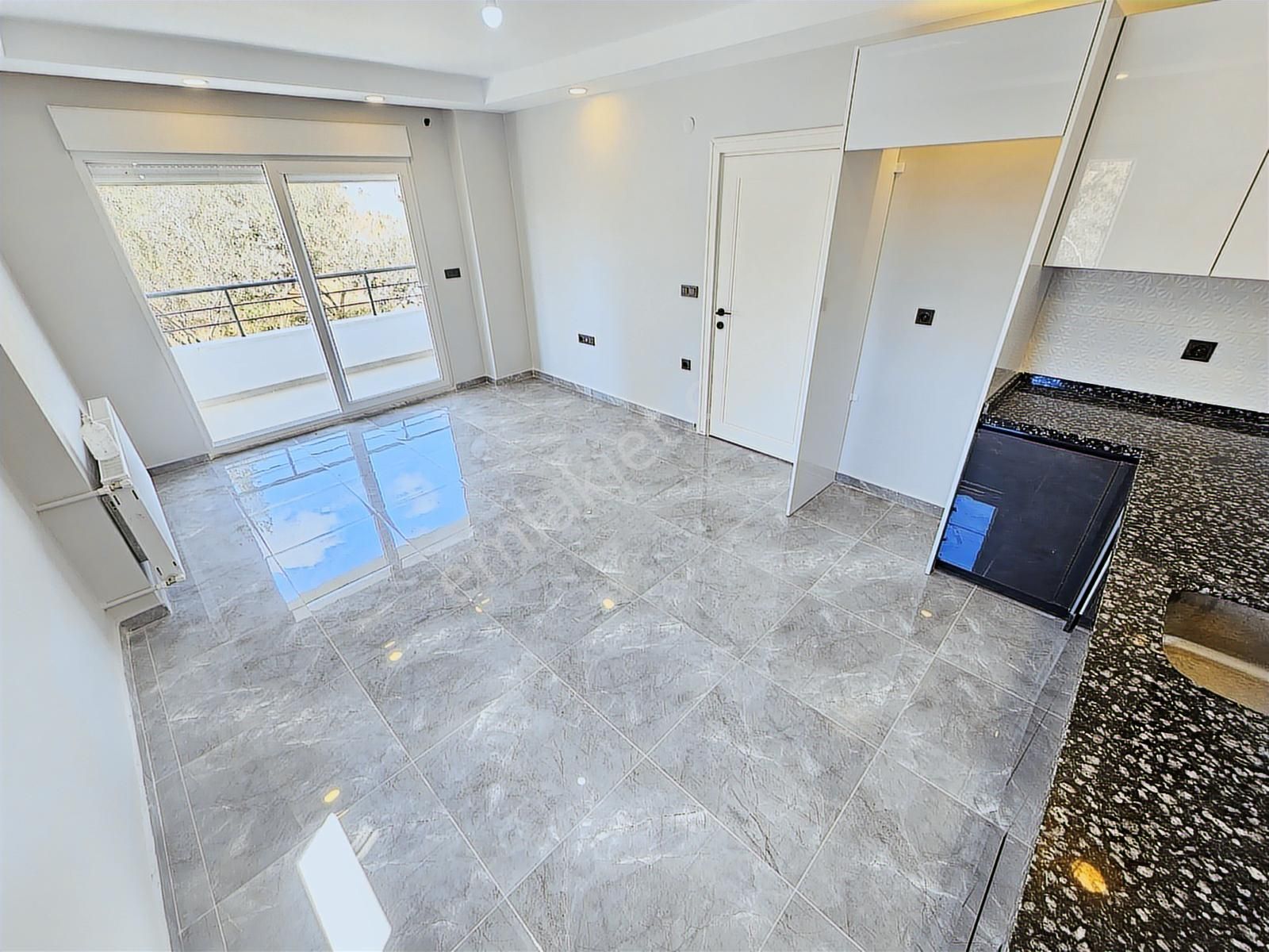 Eu Gayrimenkulden Doğa Manzaralı 5+1 Villa - Görsel 9