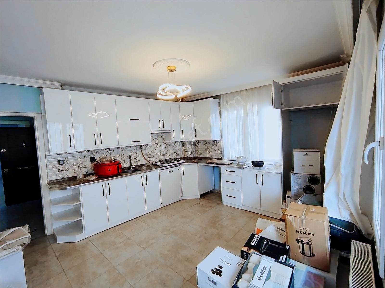 İzmir Buca Lüks Temiz Geniş Kap Mutfak Doğ Gazlı 2+1 120 Mk Köşe - Görsel 14