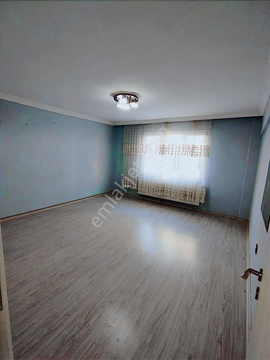 İzmir Buca Lüks Temiz Geniş Kap Mutfak Doğ Gazlı 2+1 120 Mk Köşe - Görsel 4