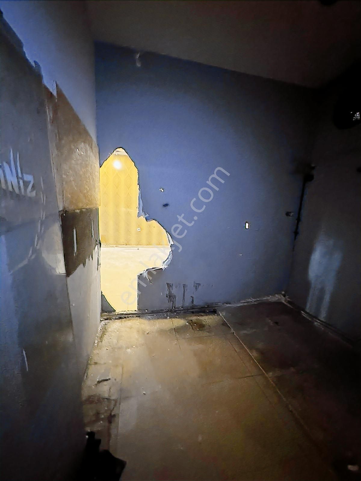 Real Home'dan İkitelli Salı Pazarın'da 250 M2 Kiralık Dükkan - Görsel 6