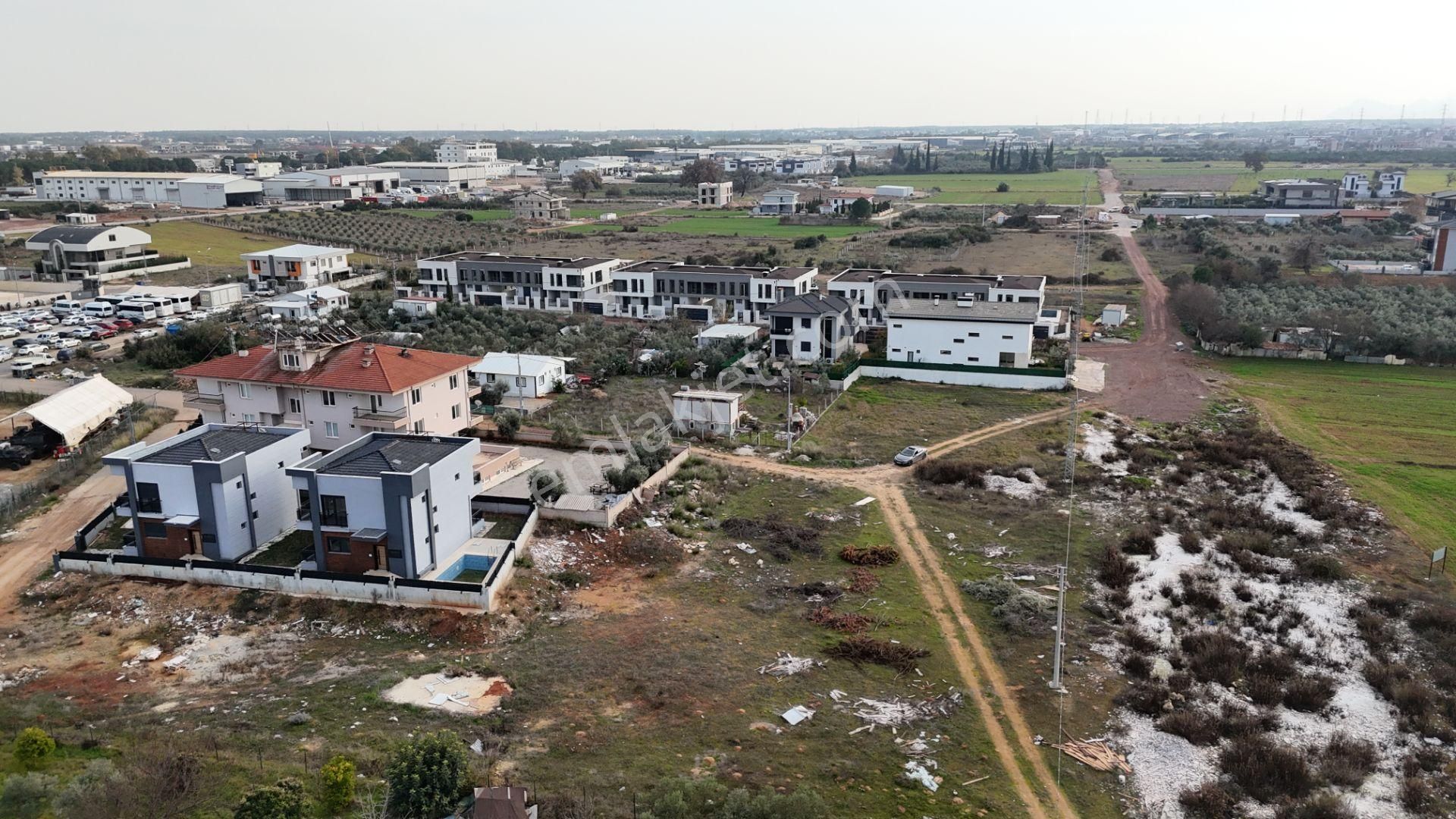 Döşemealtı Altınkale'de İki Adet Müstakil Villa Yapımına Uygun Satılık Arsa - Görsel 2