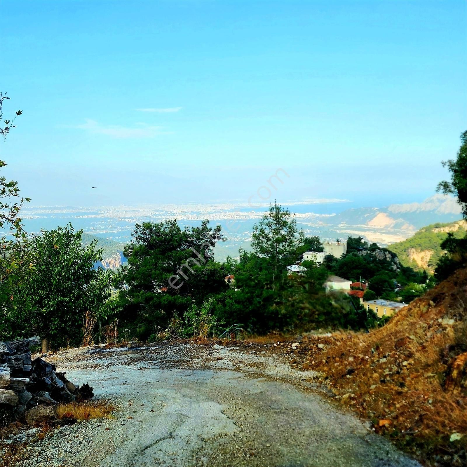 Şehre Yakın, Eşsiz Manzarası Ve Havası İle 2+1 Lüks, Eşyalı Ev - Görsel 3