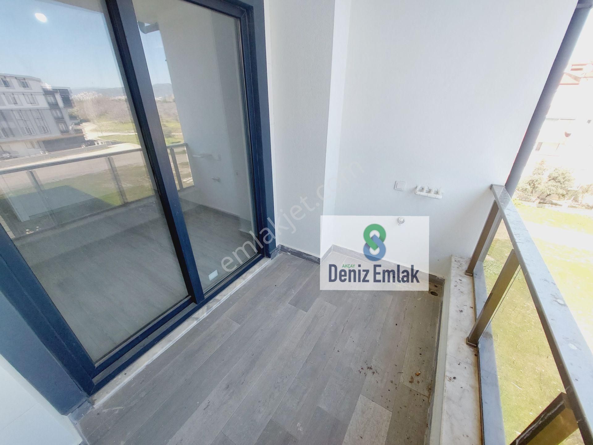 Denizden Akçayda Kapalı Otoparklı Yerden Isıtmalı Satılık 1+1 Daire. - Görsel 12