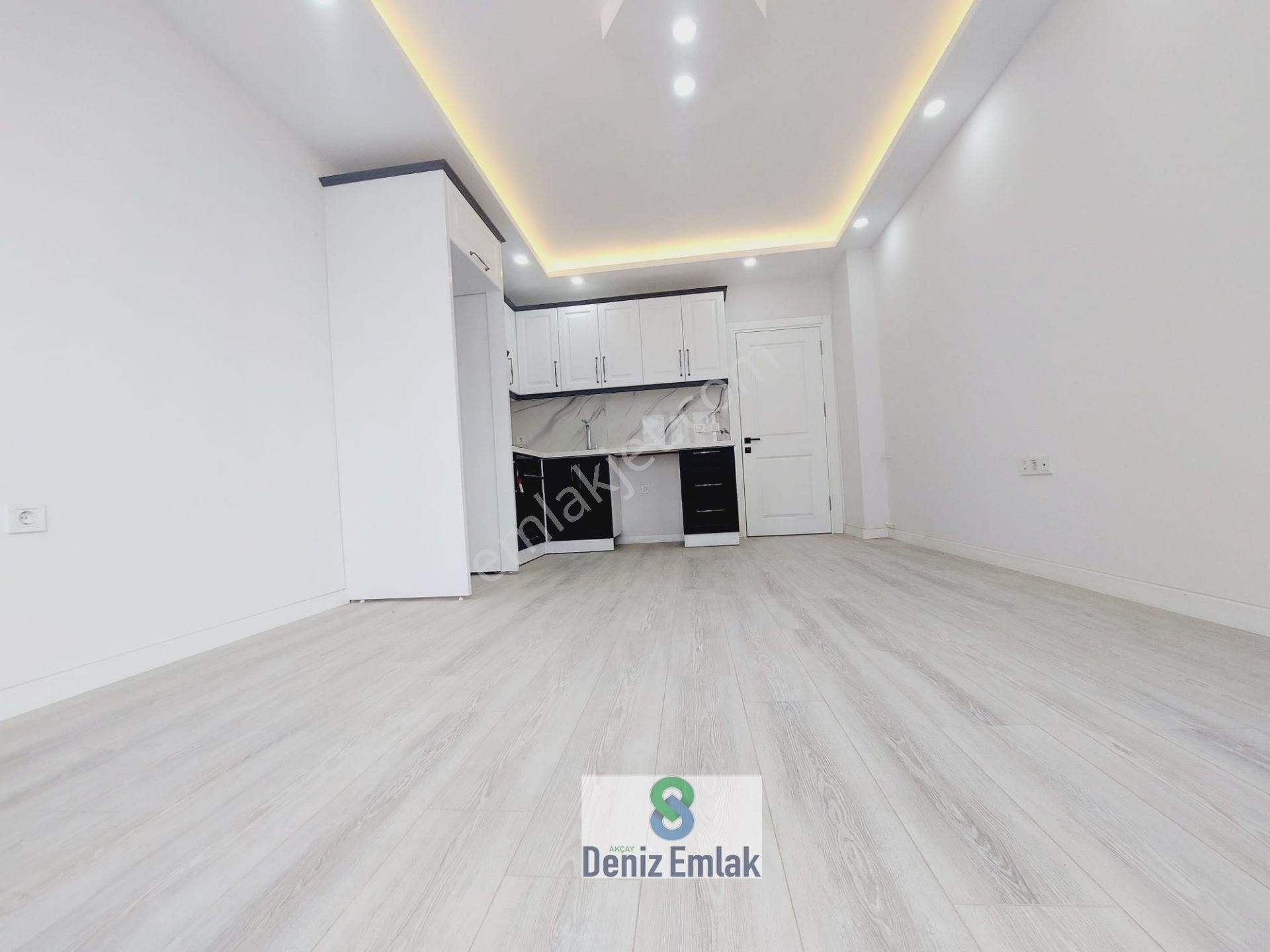 Denizden Akçayda Kapalı Otoparklı Yerden Isıtmalı Satılık 1+1 Daire. - Görsel 35