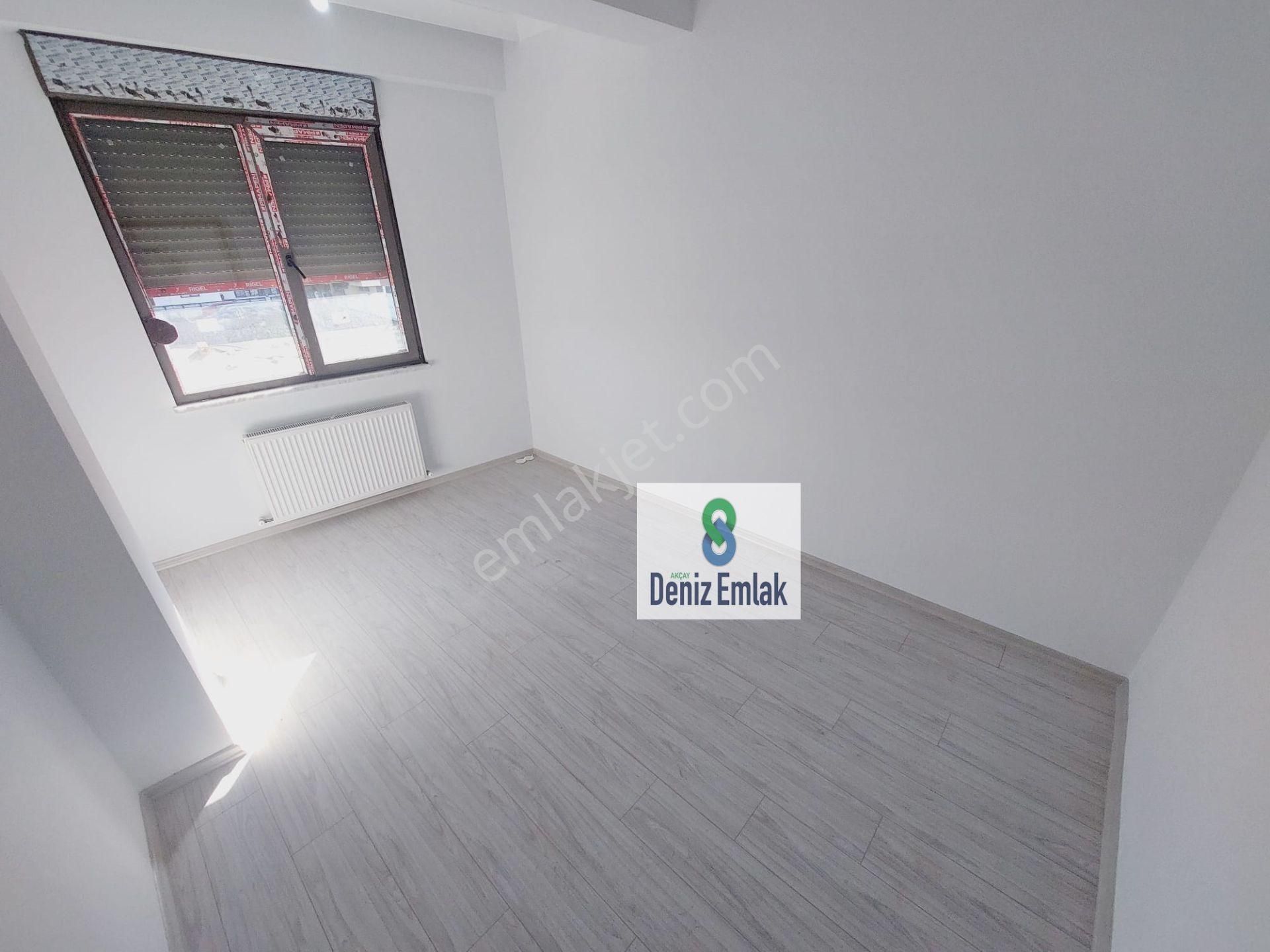 Denizden Akçayda Denize 100 M Pazar Pazarında Öncephe Ebeveynli Satılık 2+1 Daire. - Görsel 28