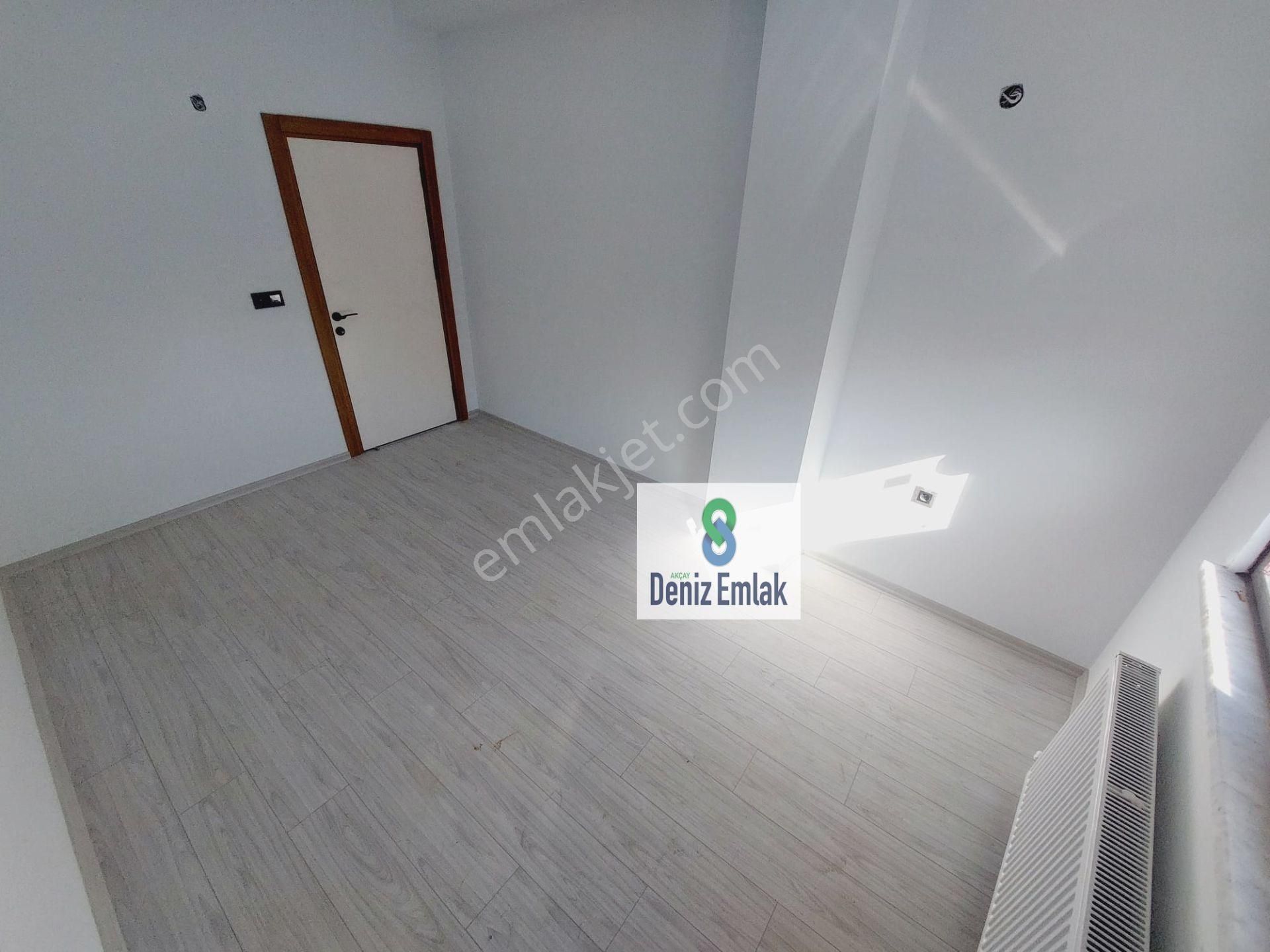Denizden Akçayda Denize 100 M Pazar Pazarında Öncephe Ebeveynli Satılık 2+1 Daire. - Görsel 34