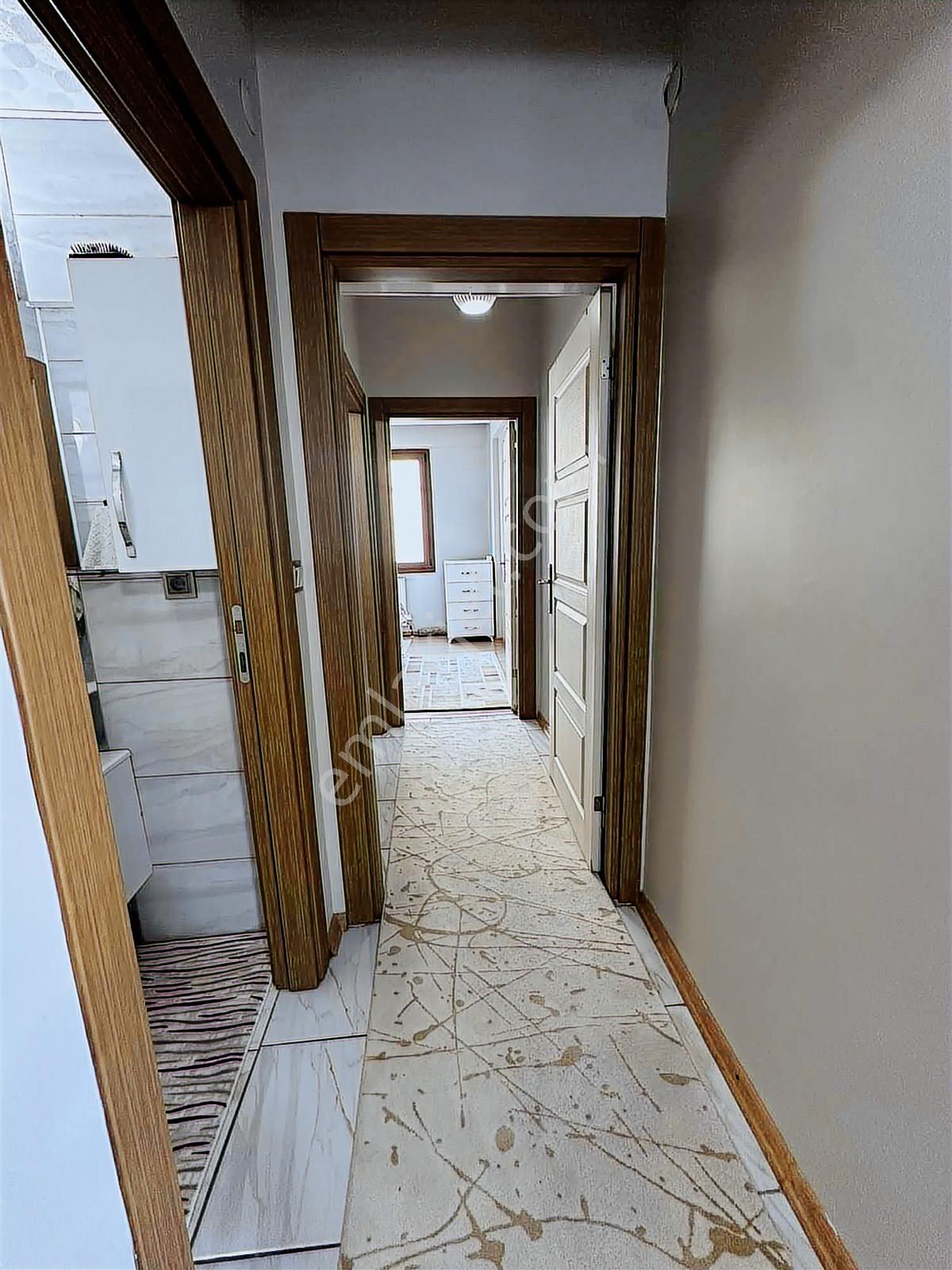 Fezviçakmak'ta Merkezi Sitem Satlık 3+1 Full Yapılı Daire - Görsel 2