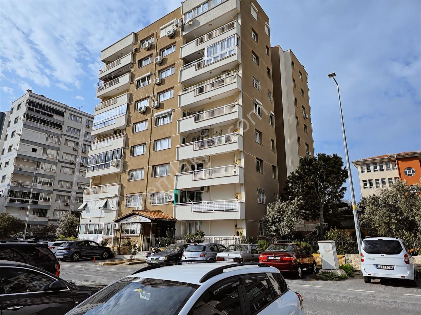 Buca Cumhuriyet Mahallesinde 3+1 Satılık Daire - Görsel 3