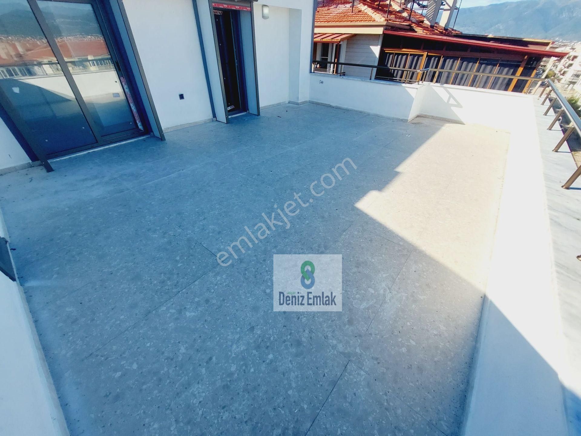 Denizden Akçayda Denize 100 M Öncephe Geniş Satılık 3+1 Dubleks Daire. - Görsel 19