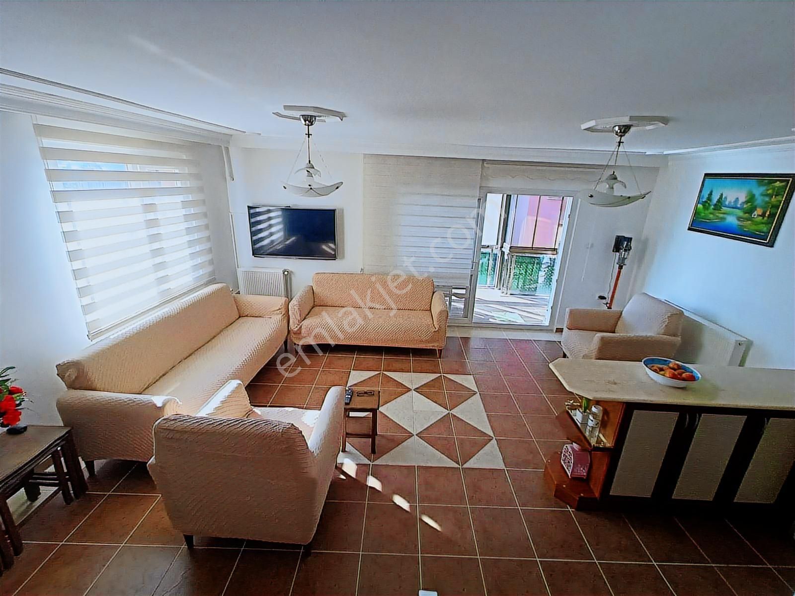 Kuşadası,nda Havuzlu Güvenlikli Sitede Doğalgazlı 4+1 Villa - Görsel 7