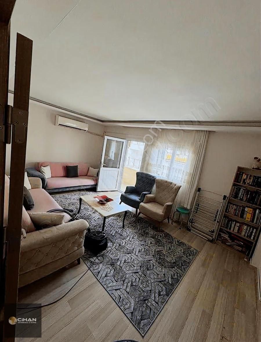 Kuşadası Merkez Çarşıda Çatı Dubleks 6+1daire - Görsel 4