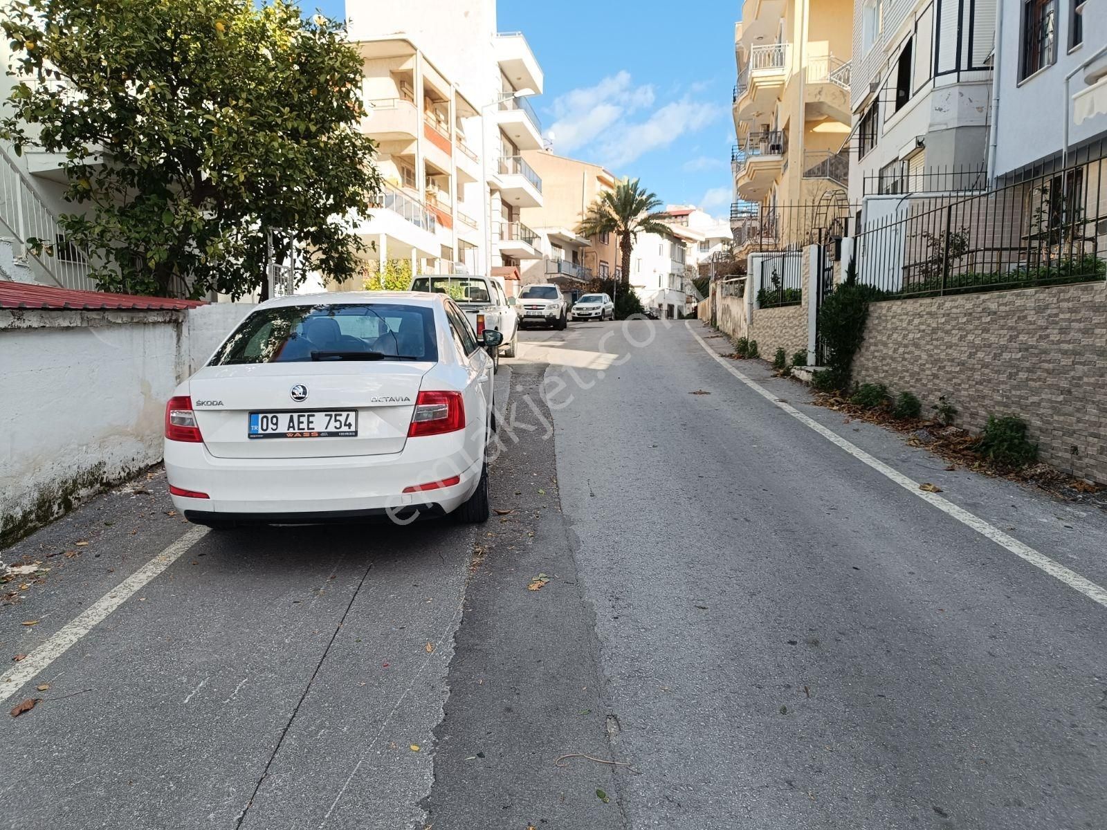 Kuşadası Merkezde Doğalgazlı Eşyalı 2+1 Yürüyüş Mesafesi Kiralık - Görsel 13