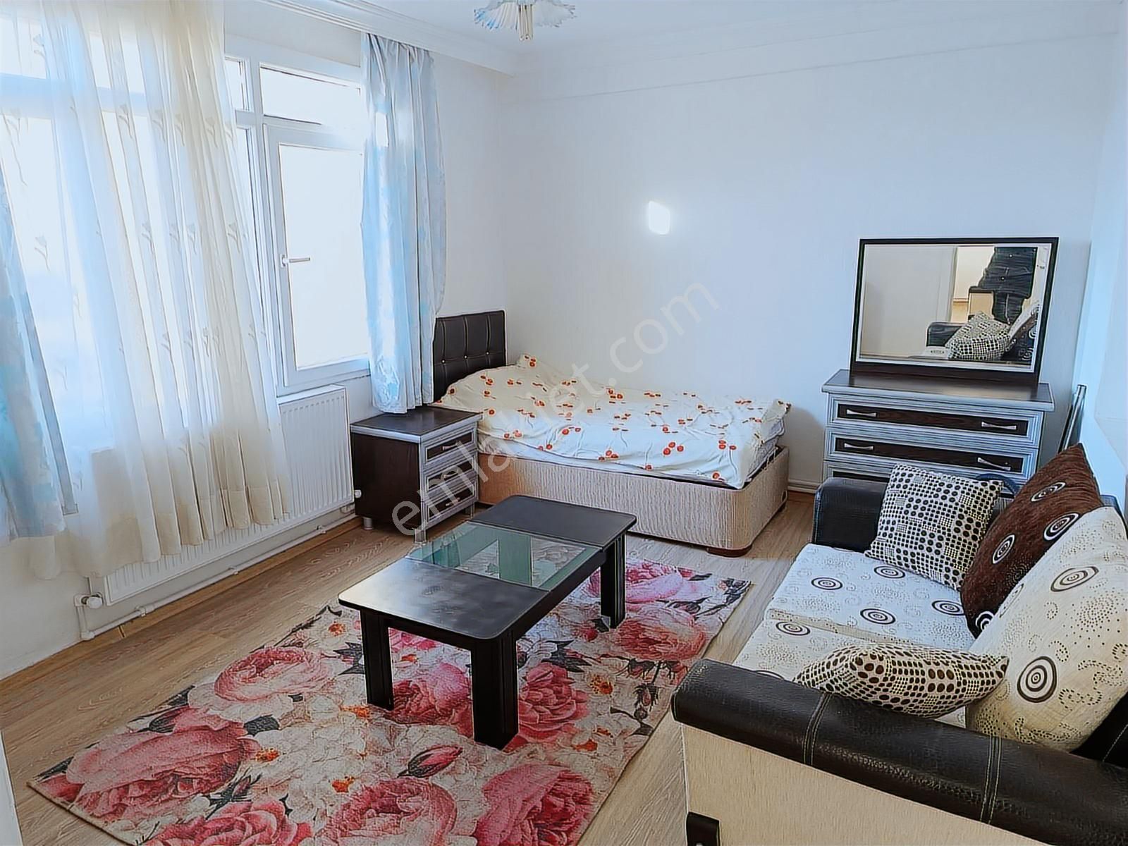 Kuşadası Merkezde Doğalgazlı Eşyalı 2+1 Yürüyüş Mesafesi Kiralık - Görsel 17