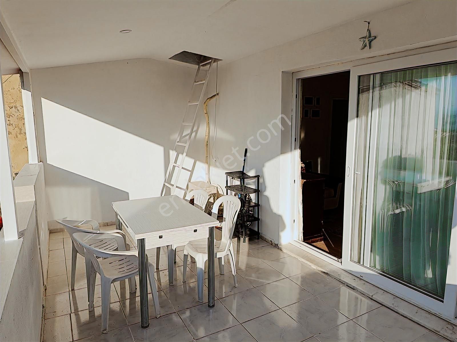 Kuşadası Merkezde Doğalgazlı Eşyalı 2+1 Yürüyüş Mesafesi Kiralık - Görsel 12