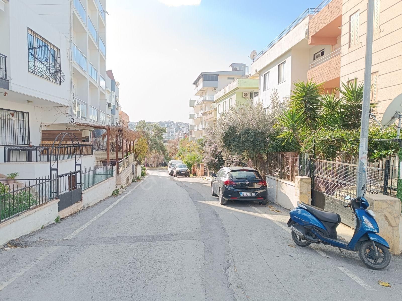 Kuşadası Merkezde Doğalgazlı Eşyalı 2+1 Yürüyüş Mesafesi Kiralık - Görsel 7