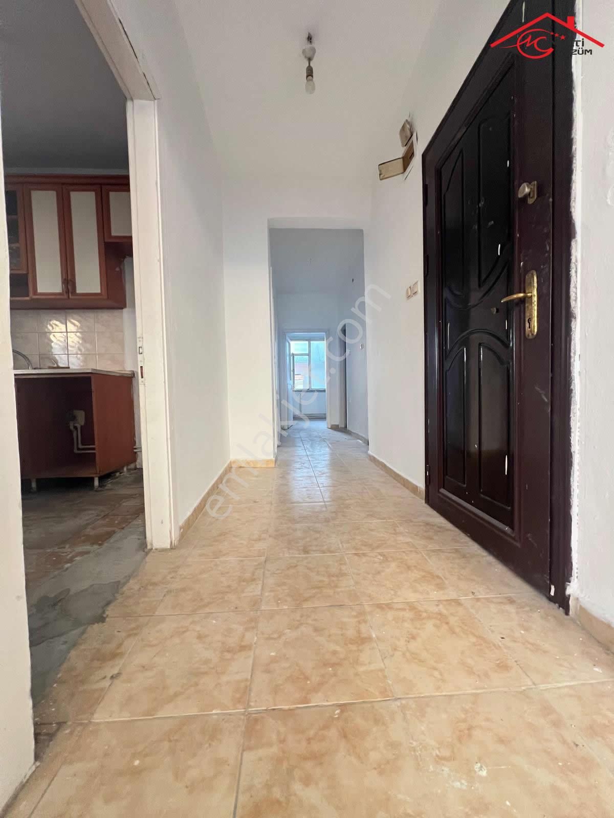 Yenibosna Fevzi Çakmak Mahallesinde Kiralık Bekara Uygun 3+1 Daire - Görsel 5