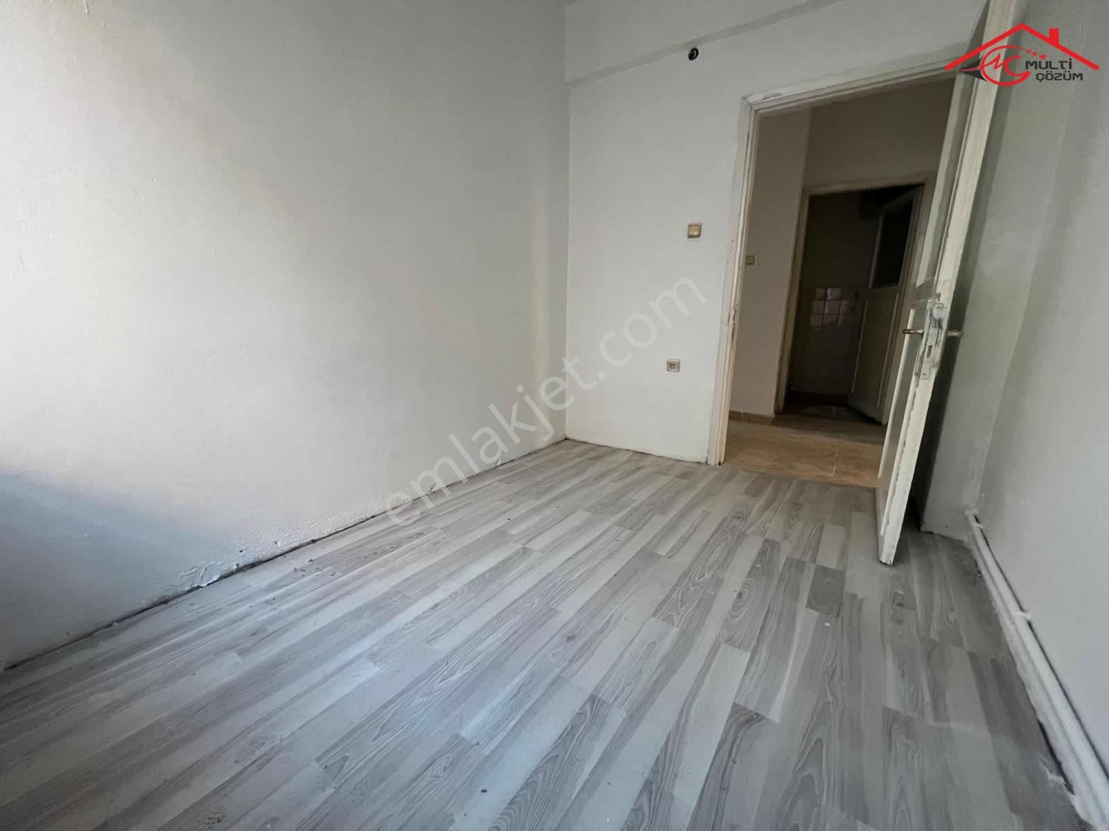 Yenibosna Fevzi Çakmak Mahallesinde Kiralık Bekara Uygun 3+1 Daire - Görsel 16