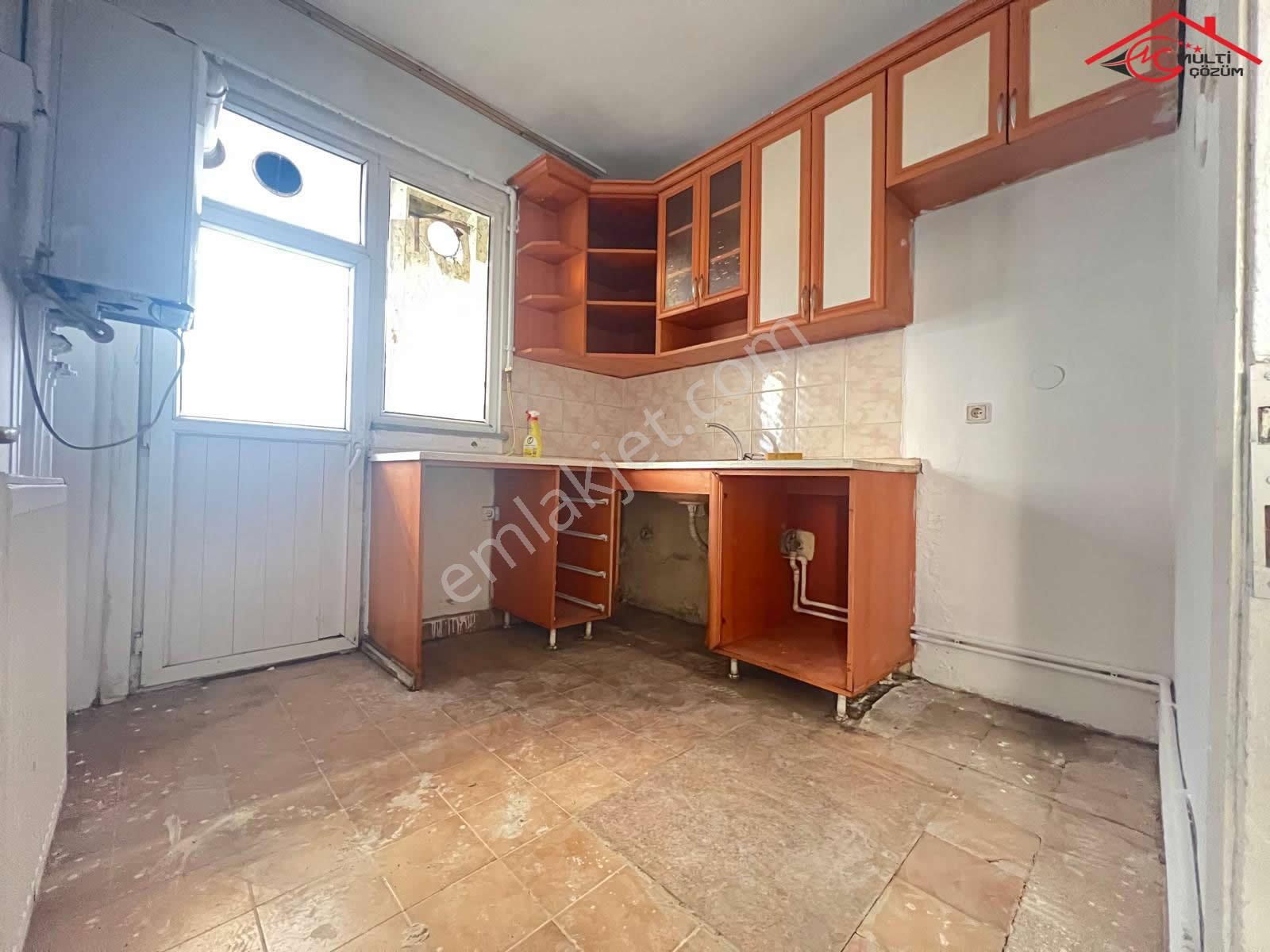 Yenibosna Fevzi Çakmak Mahallesinde Kiralık Bekara Uygun 3+1 Daire - Görsel 12