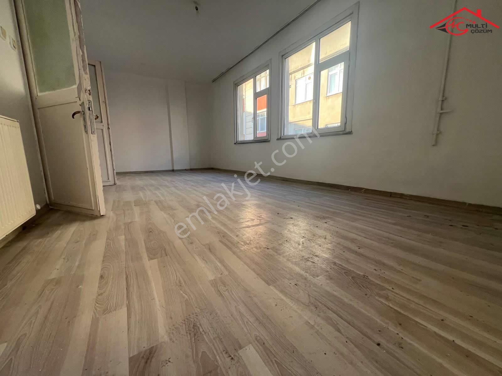 Yenibosna Fevzi Çakmak Mahallesinde Kiralık Bekara Uygun 3+1 Daire - Görsel 4