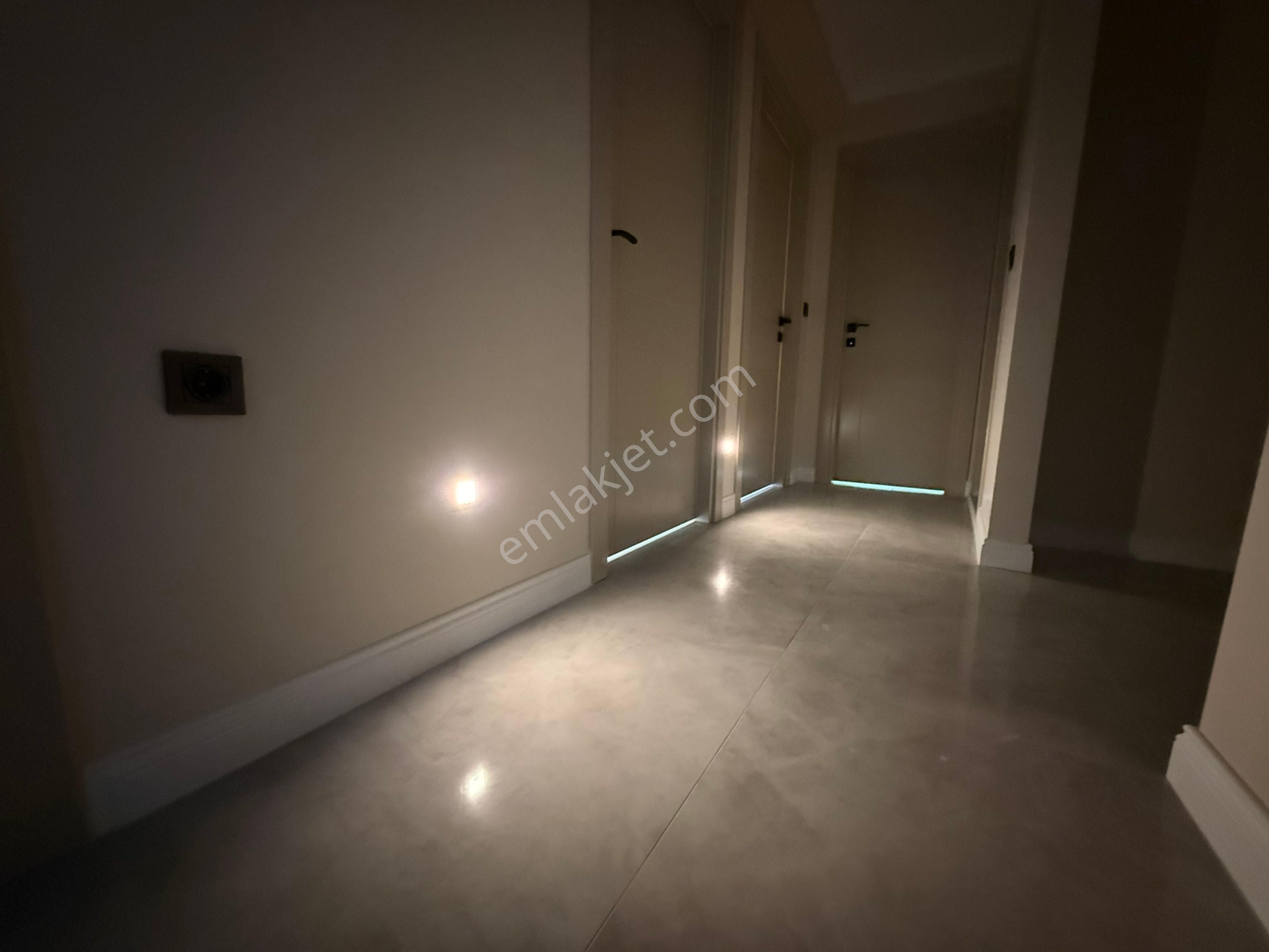 Tuna Mahallesinde Çamaşır Odalı, Yerden Isıtmalı Lüks 3+1 - Görsel 8