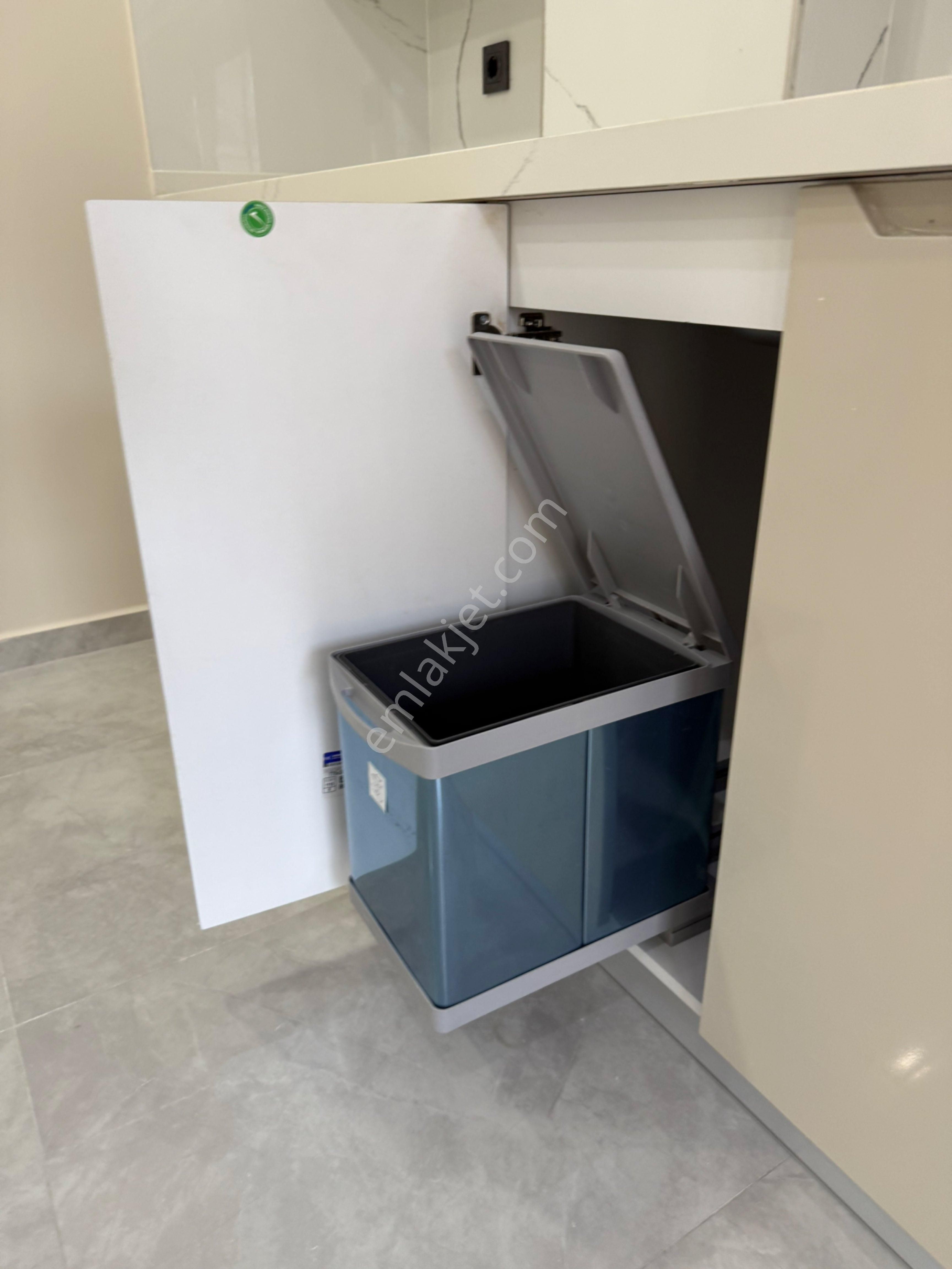 Tuna Mahallesinde Çamaşır Odalı, Yerden Isıtmalı Lüks 3+1 - Görsel 10