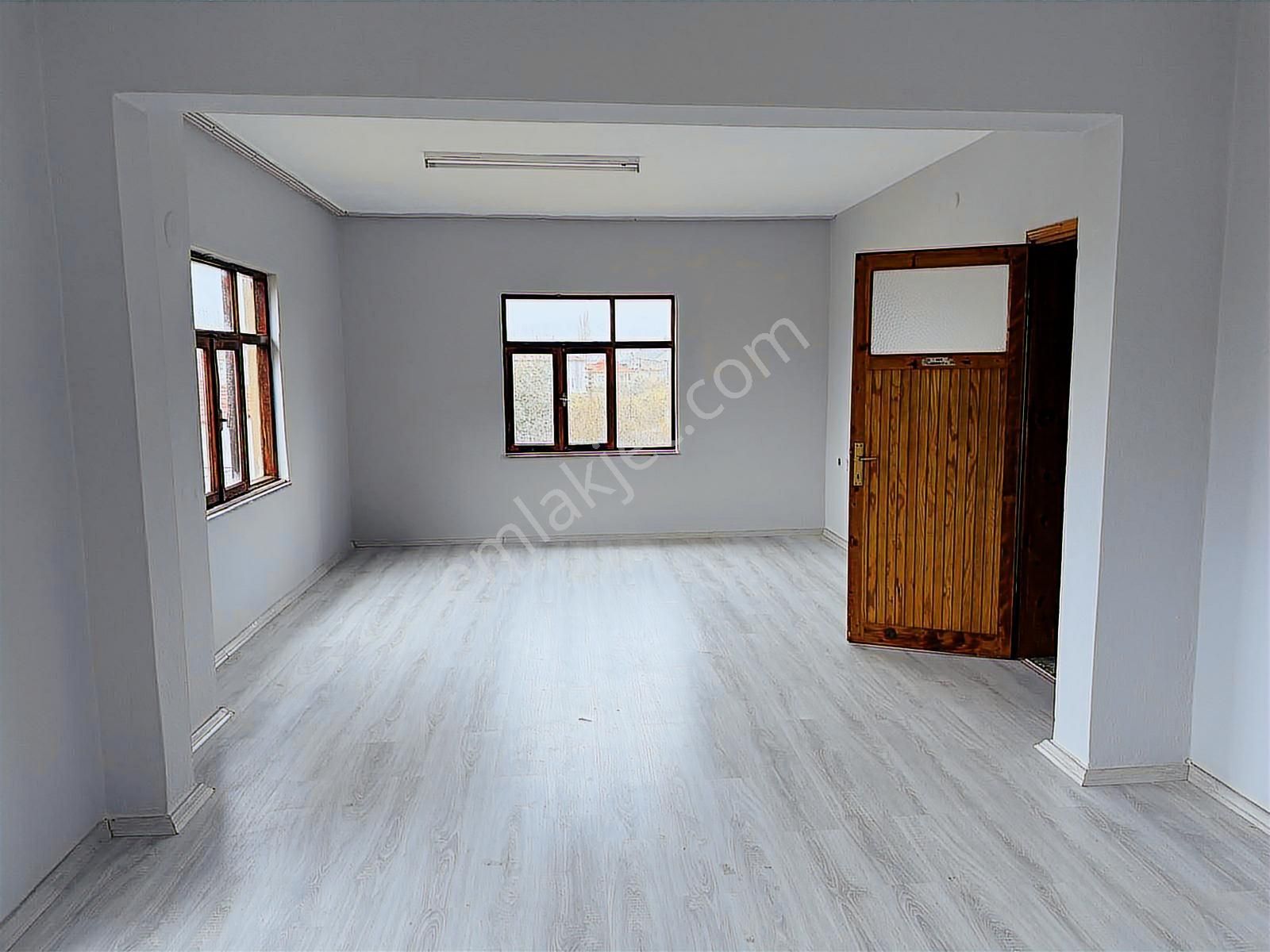 Anayol Üzeri | Yeni Mutfaklı | 2 Wcli | Ferah 4+1 Kiralık Daire - Görsel 11