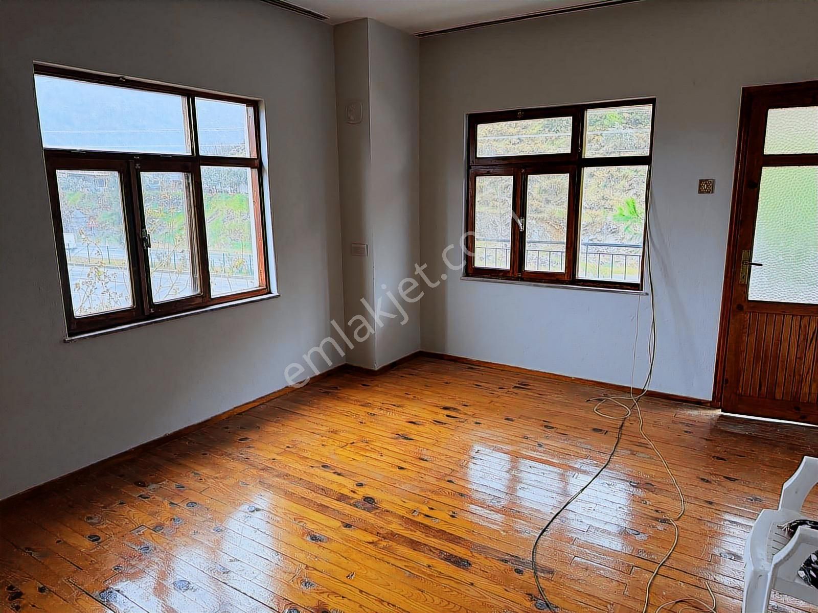 Anayol Üzeri | Yeni Mutfaklı | 2 Wcli | Ferah 4+1 Kiralık Daire - Görsel 9