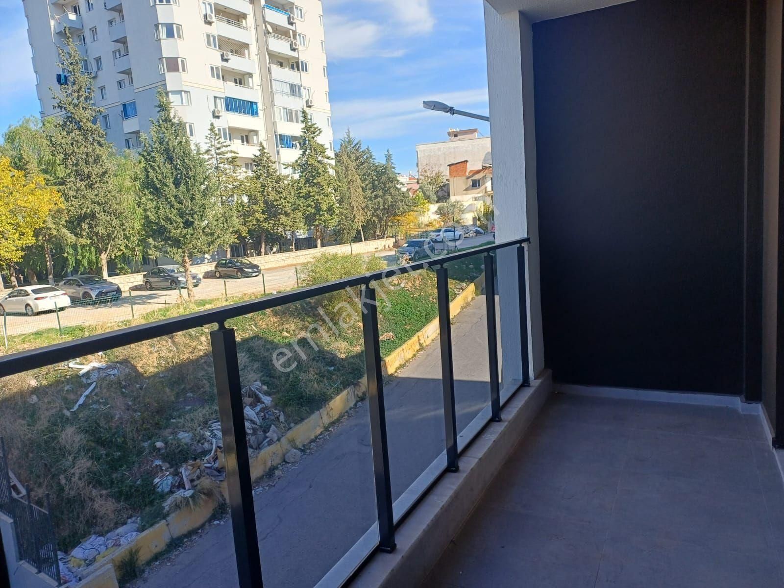 İzmir Buca Üniv Yakını Sıfır 1+1 Ara Kat - Görsel 5