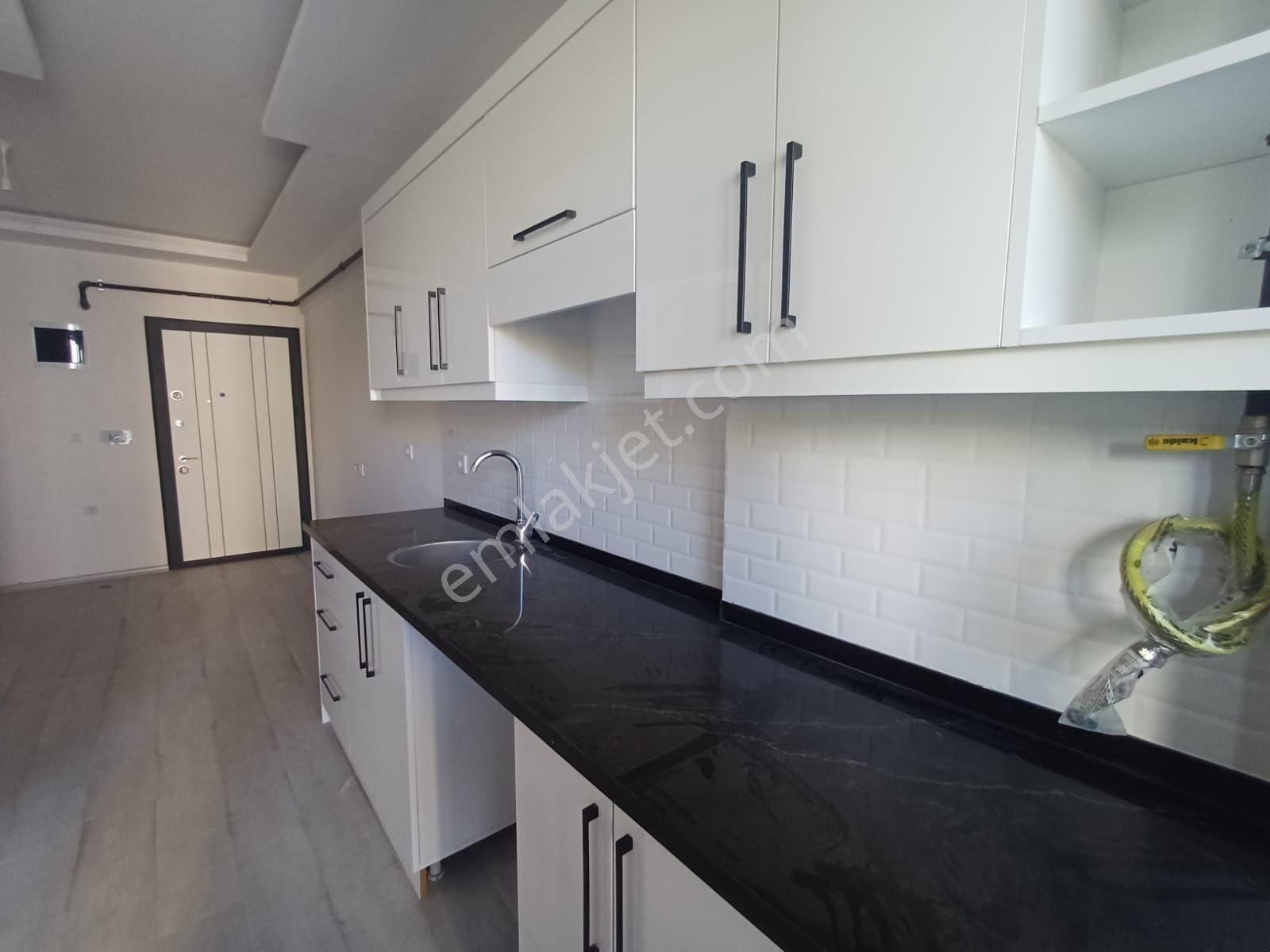 İzmir Buca Üniv Yakını Sıfır 1+1 Ara Kat - Görsel 17