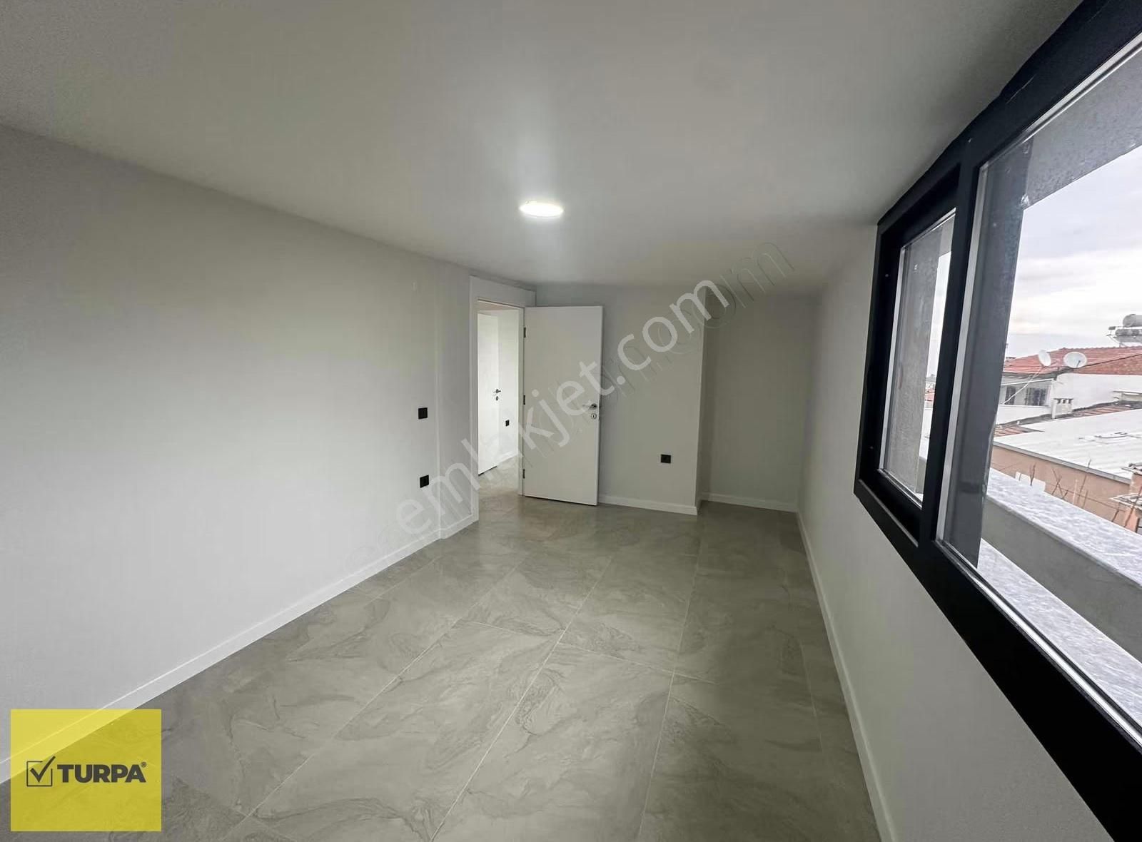 Ekonomi Ü.yakını Deniz Manzaralı Sıfır Satılık 3+1 Dubleks Daire - Görsel 4