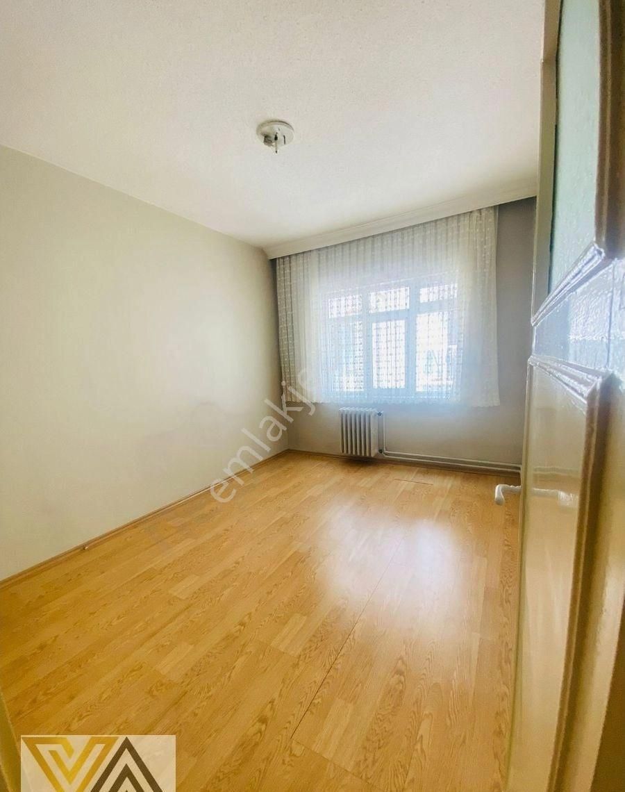 Valentia'dan Seyranbağlarında Manzaralı Ara Katta Satılık 3+1 Boş Daire !!! - Görsel 23