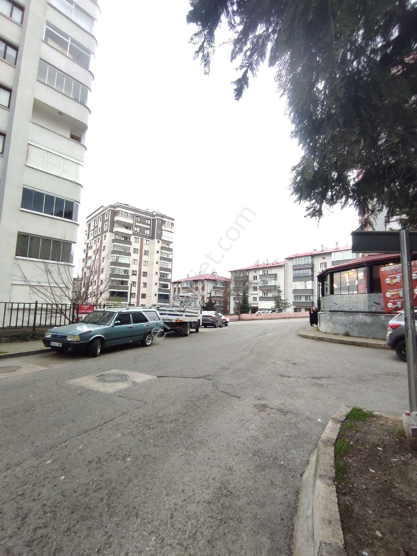 Trabzon Aydınlıkevler Birlik Sitesinde Satılık 90m2 2+1 Daire, - Görsel 3