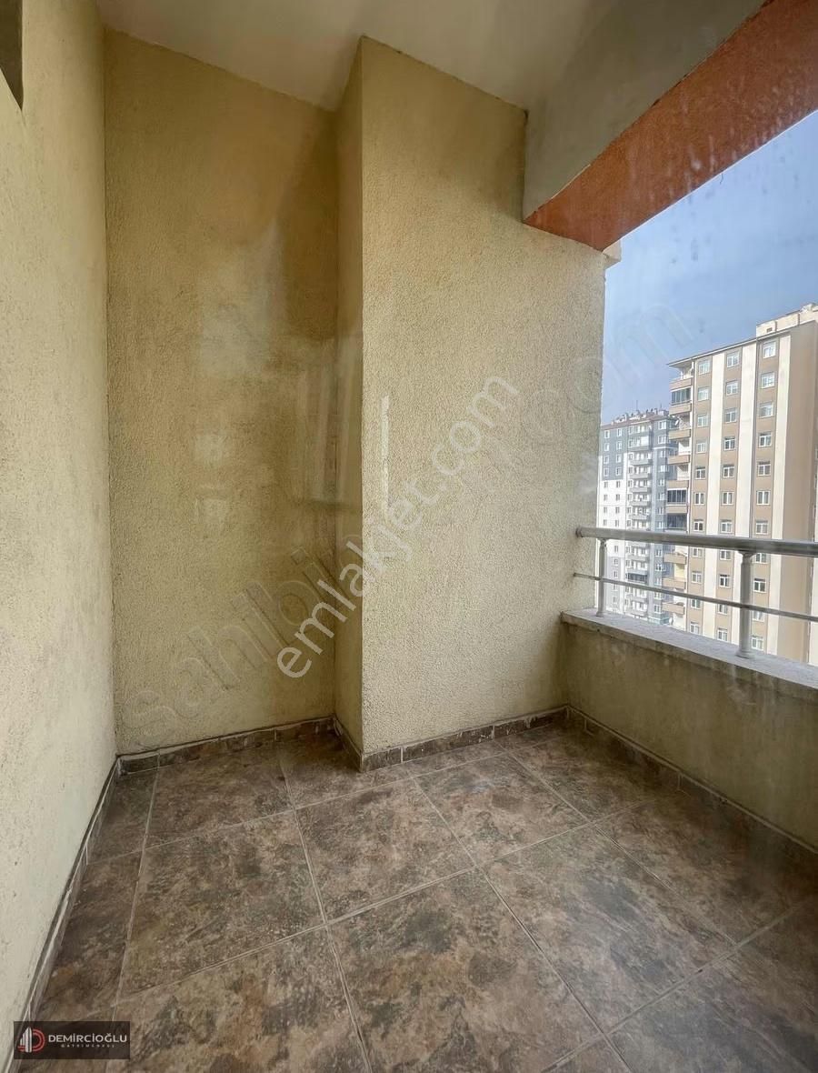 Tramvay Hattında/üniversitelere Komşu/4+1/fırsat Dairesi - Görsel 12