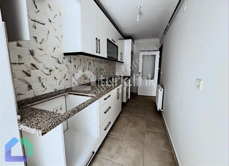 Ümraniye Çarşı Sütçü İmam Caddesinde Satılık Yeni 2+1 Daire - Görsel 4