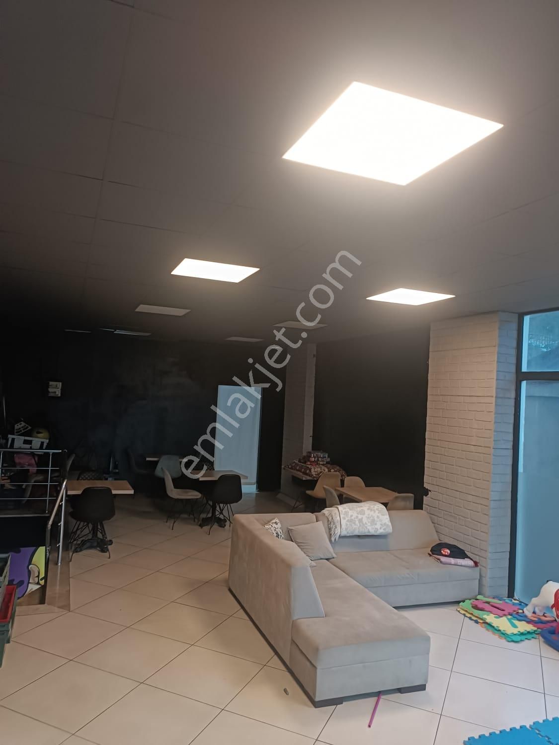 Devren Satılık 2 Katlı Hamburger Restoranı - Görsel 4