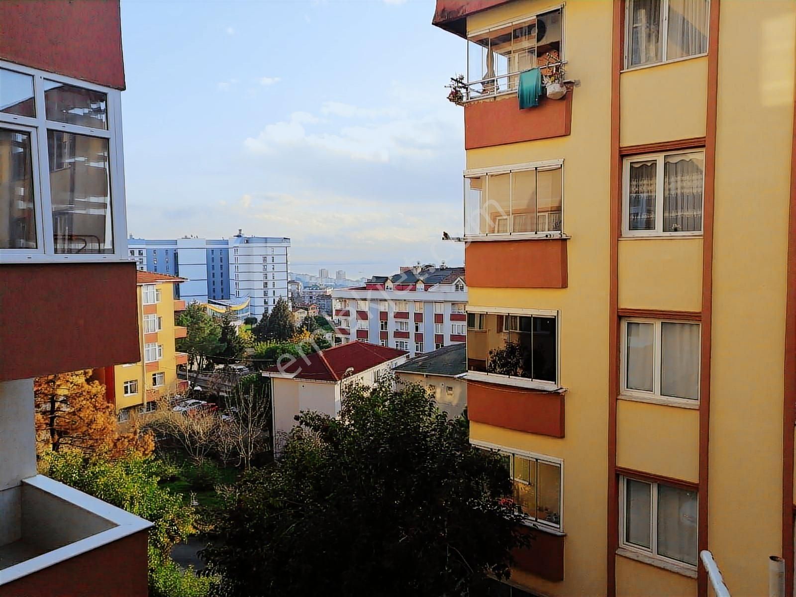 Pendik Çınardere Mahallesi'nde 105m2 Kombili 3+1 Daire