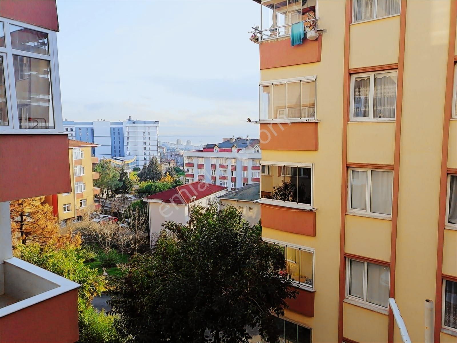 Pendik Çınardere Mahallesi'nde 105m2 Kombili 3+1 Daire - Görsel 3