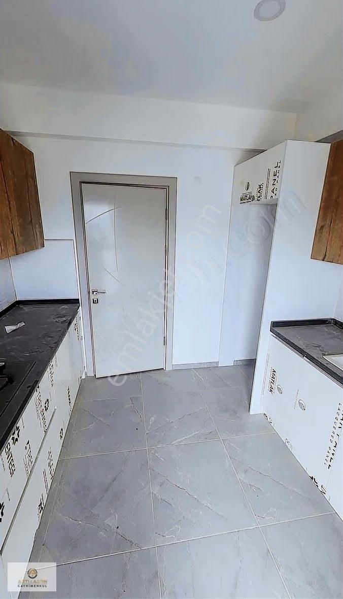 Kuşadası Merkezi Konumda Satılık Havuzlu Site İçerisinde Daire - Görsel 9