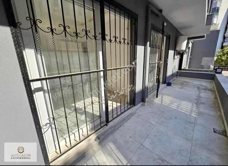 Kuşadası Merkezi Lokasyonda Satılık Yüksek Giriş Daire - Görsel 6