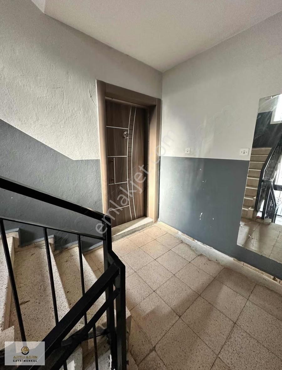 Kuşadası Kadınlar Denizi Bölgesi Doğalgazlı 3+1 Daire - Görsel 2